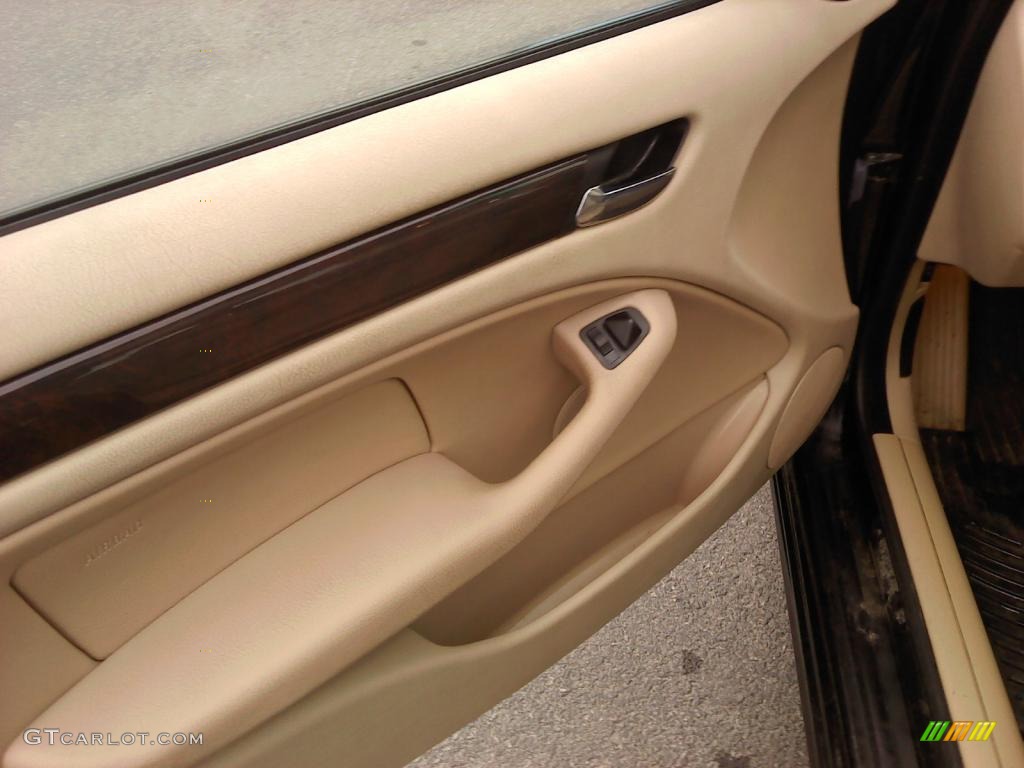 2002 3 Series 325i Sedan - Jet Black / Sand photo #9