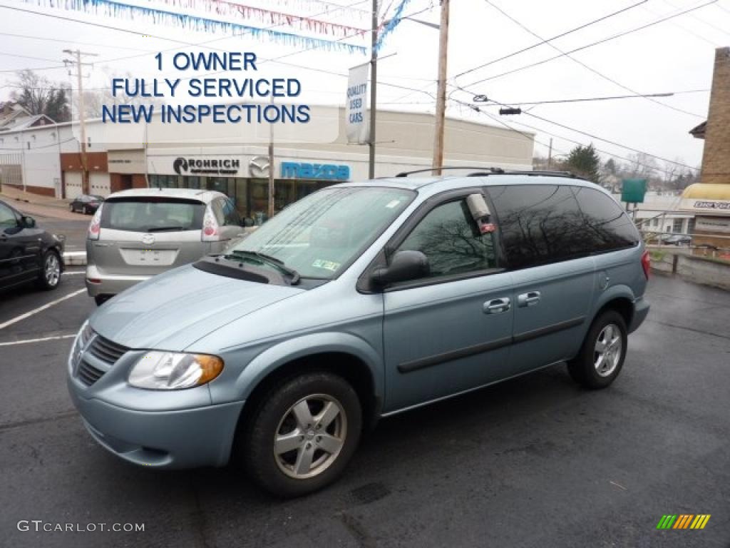 2006 Caravan SXT - Butane Blue Pearl / Medium Slate Gray photo #1