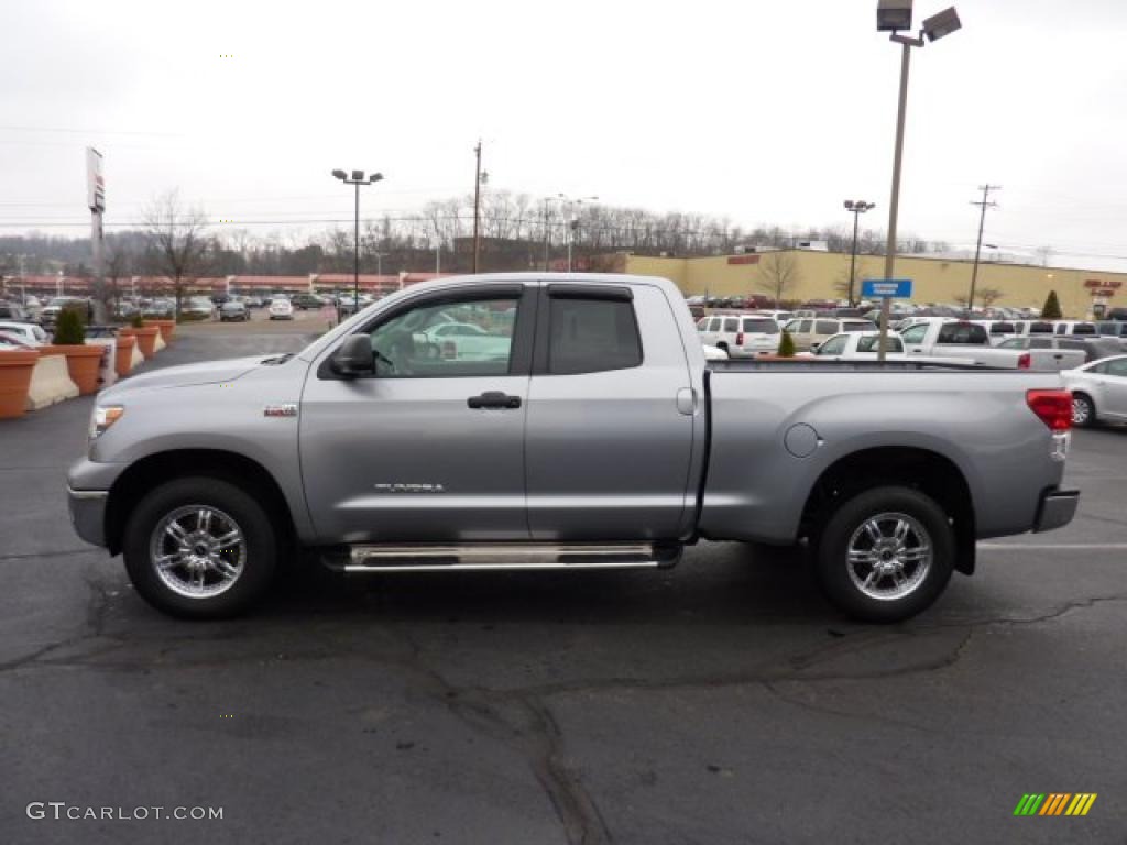 2010 Tundra Double Cab 4x4 - Silver Sky Metallic / Graphite Gray photo #4