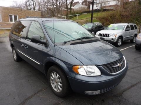 2002 Chrysler Town & Country LXi AWD Data, Info and Specs
