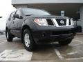 Super Black - Pathfinder SE 4x4 Photo No. 1