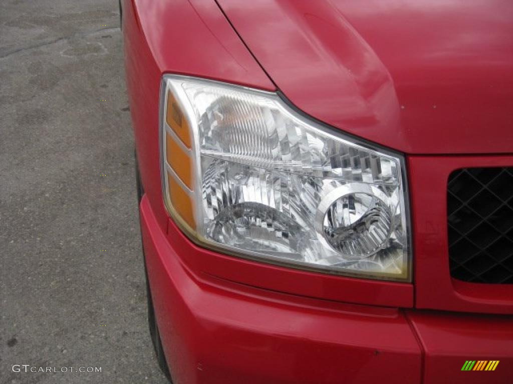 2005 Titan XE King Cab - Red Alert / Graphite/Titanium photo #12