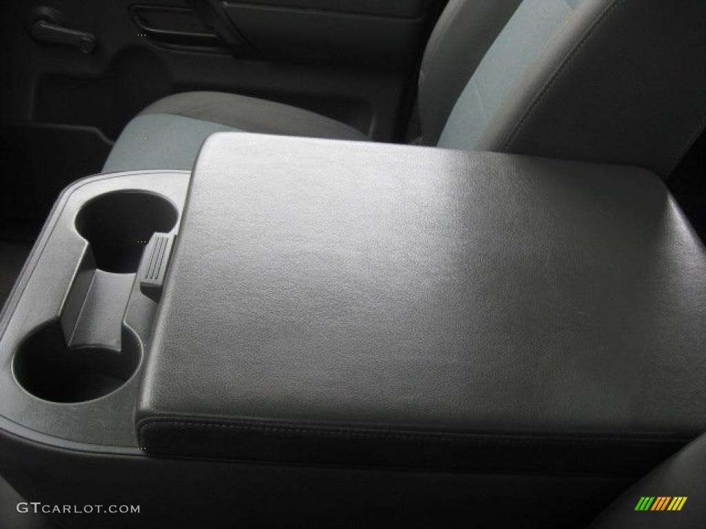 2005 Titan XE King Cab - Red Alert / Graphite/Titanium photo #31