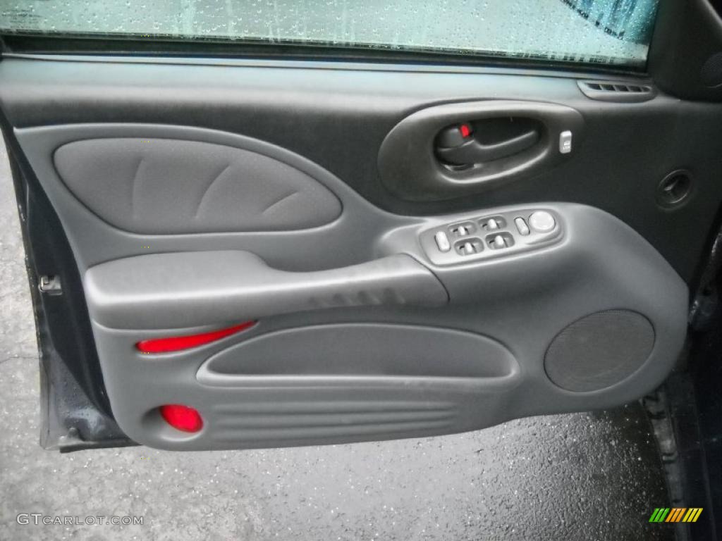 2002 Pontiac Bonneville SLE Dark Pewter Door Panel Photo #47407084