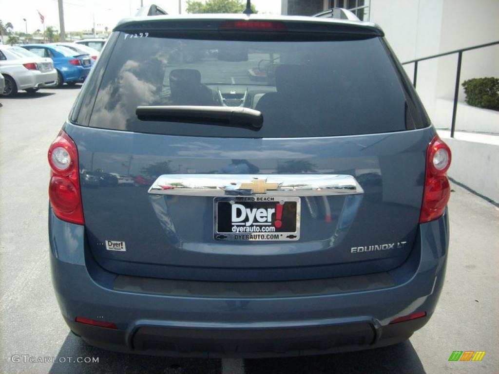 2011 Equinox LT - Twilight Blue Metallic / Light Titanium/Jet Black photo #4