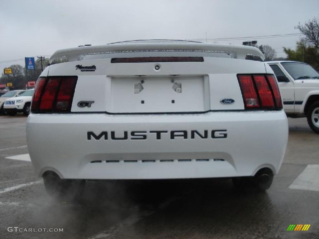 2001 Mustang GT Coupe - Oxford White / Dark Charcoal photo #4