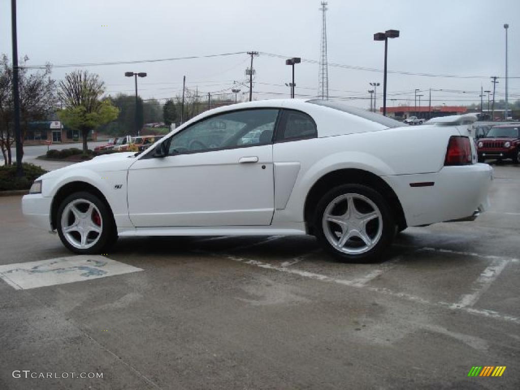 2001 Mustang GT Coupe - Oxford White / Dark Charcoal photo #6