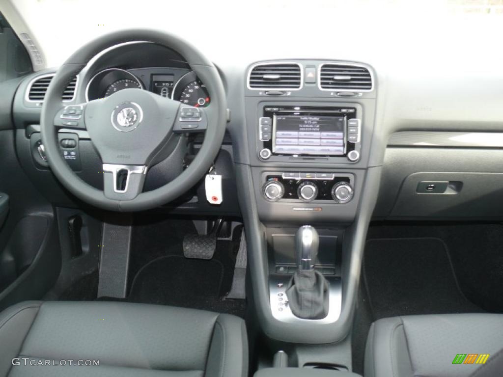 2011 Jetta TDI SportWagen - Platinum Gray Metallic / Titan Black photo #9