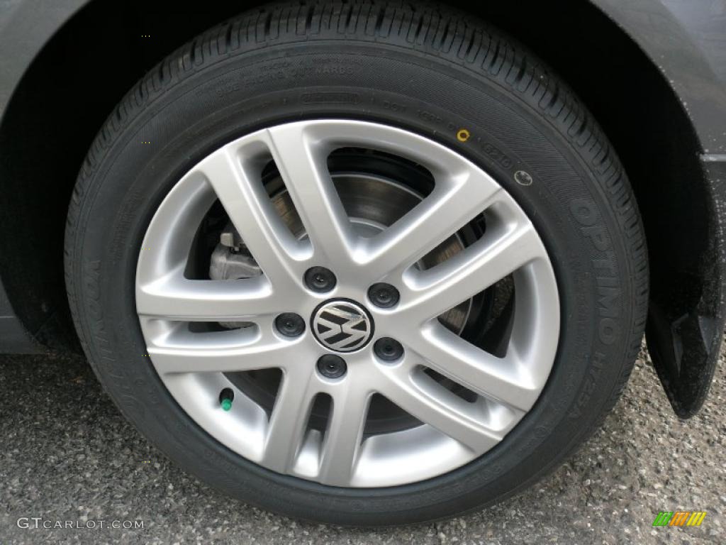 2011 Volkswagen Jetta TDI SportWagen Wheel Photo #47413505