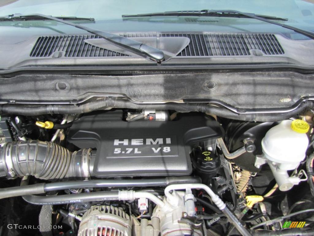 2006 Dodge Ram 1500 ST Regular Cab 4x4 Engine Photos
