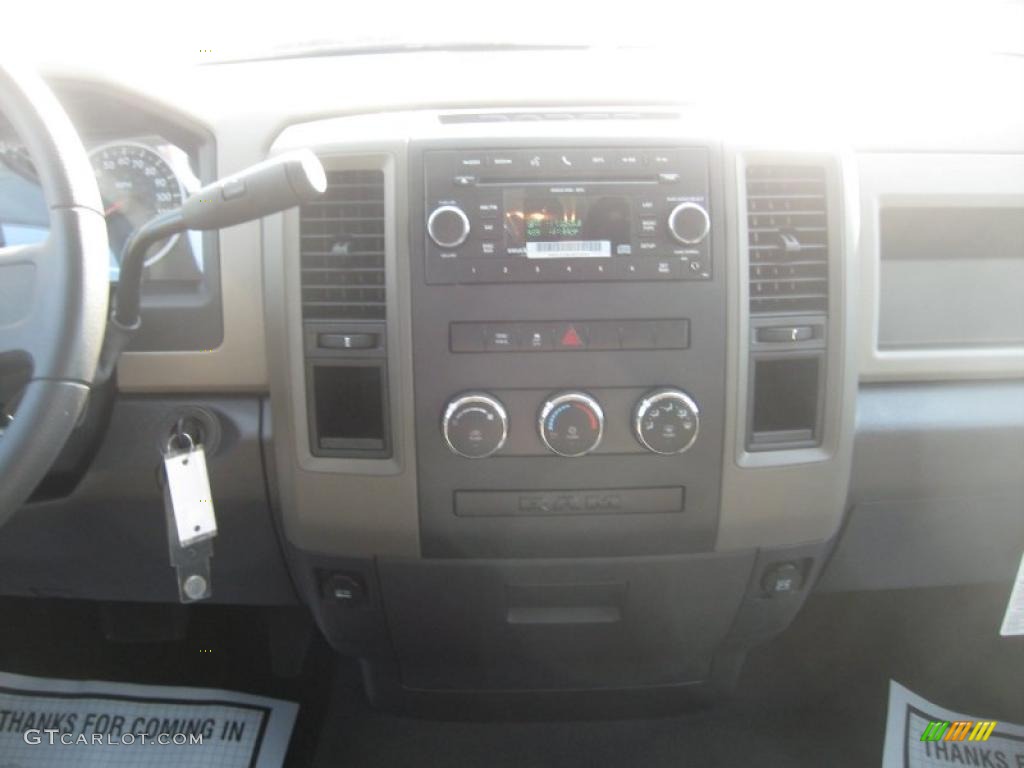 2011 Ram 1500 ST Quad Cab - Mineral Gray Metallic / Dark Slate Gray/Medium Graystone photo #10