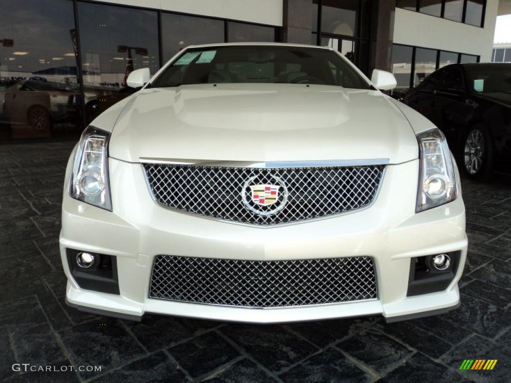 White Diamond Tricoat 2011 Cadillac CTS -V Coupe Exterior Photo #47416415