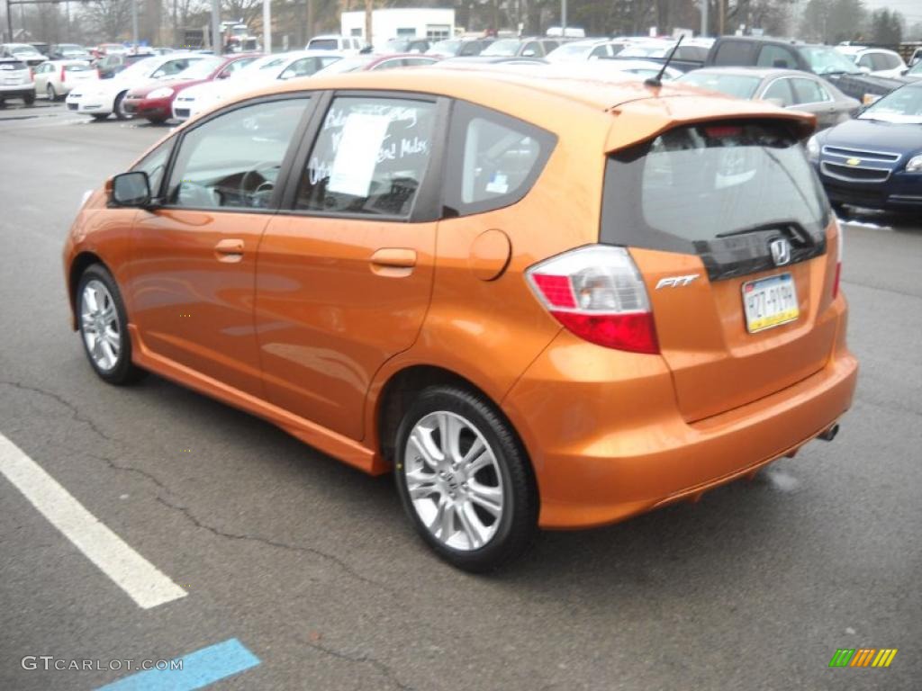 2009 Fit Sport - Orange Revolution Metallic / Sport Black photo #5