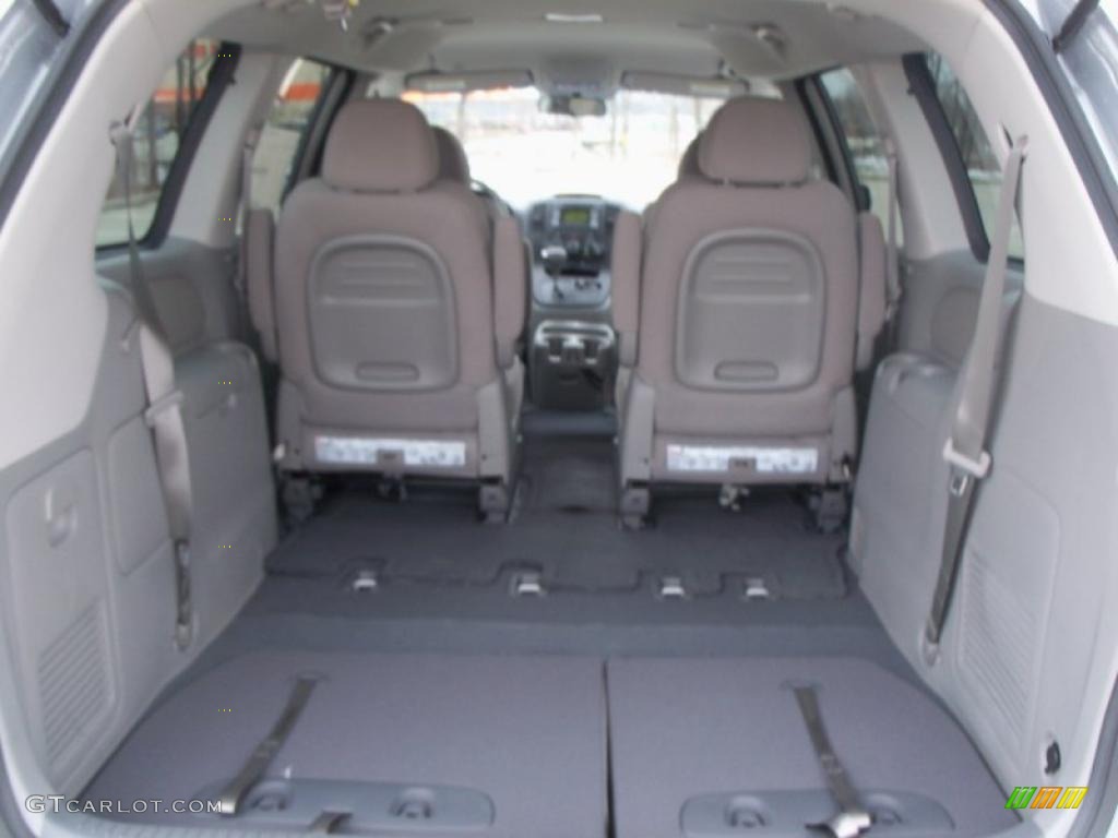 Gray Interior 2011 Kia Sedona LX Photo #47419538