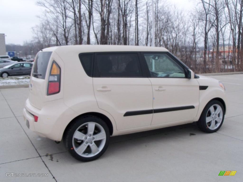2011 Soul ! - Dune Beige / Sand/Black Premium Leather photo #6