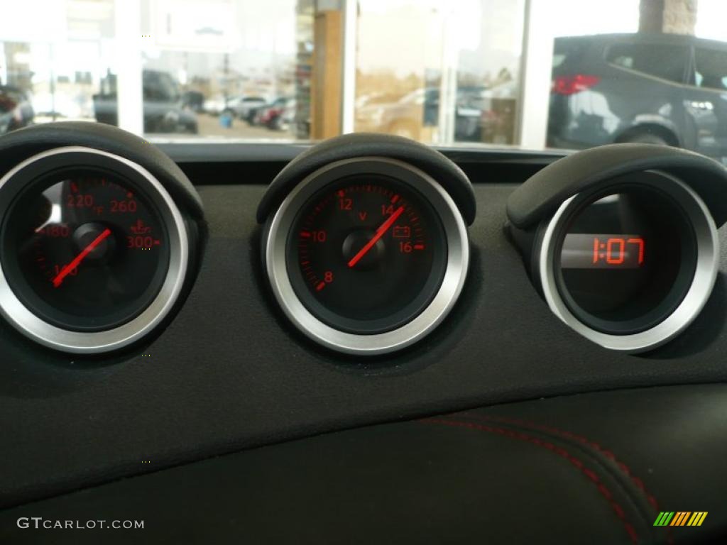 2010 Nissan 370Z 40th Anniversary Edition Coupe Gauges Photo #47420162