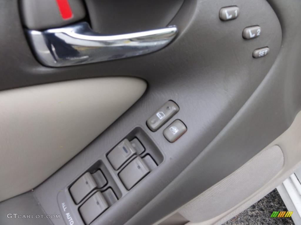 1999 Lexus GS 400 Controls Photos