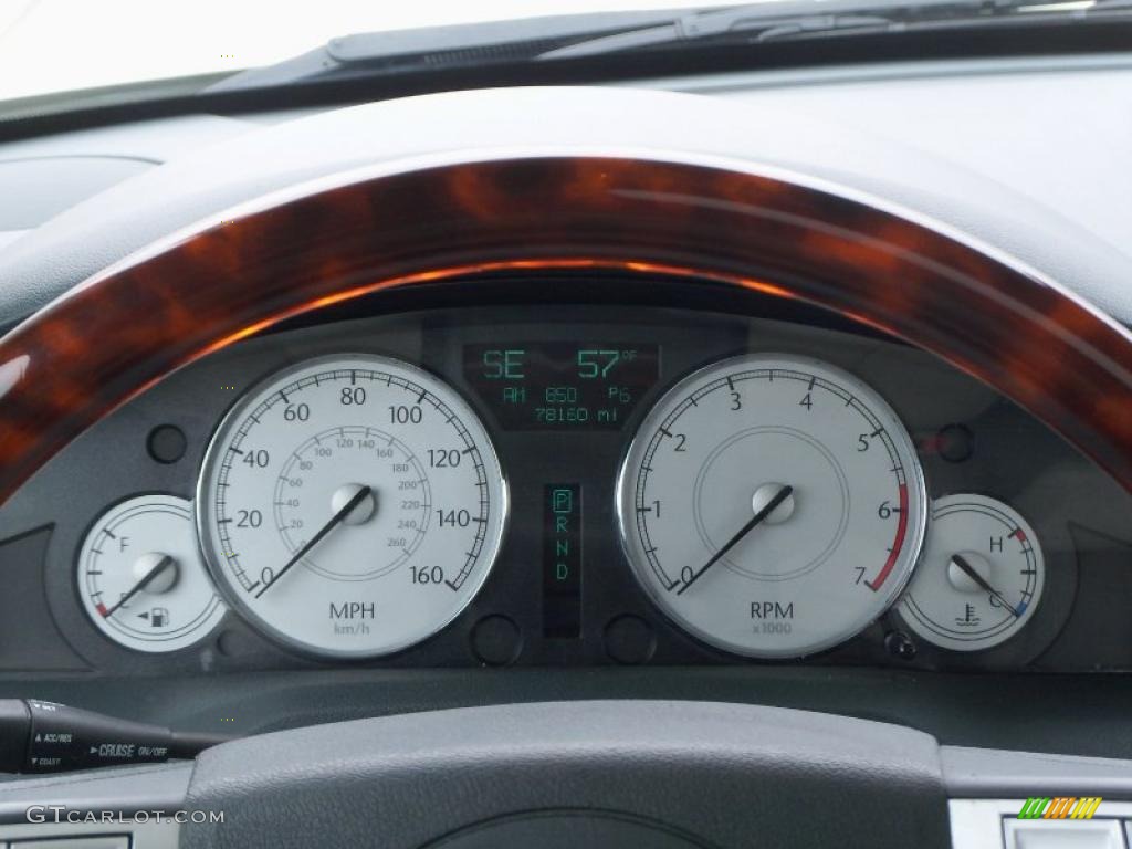 2005 Chrysler 300 C HEMI AWD Gauges Photo #47420844