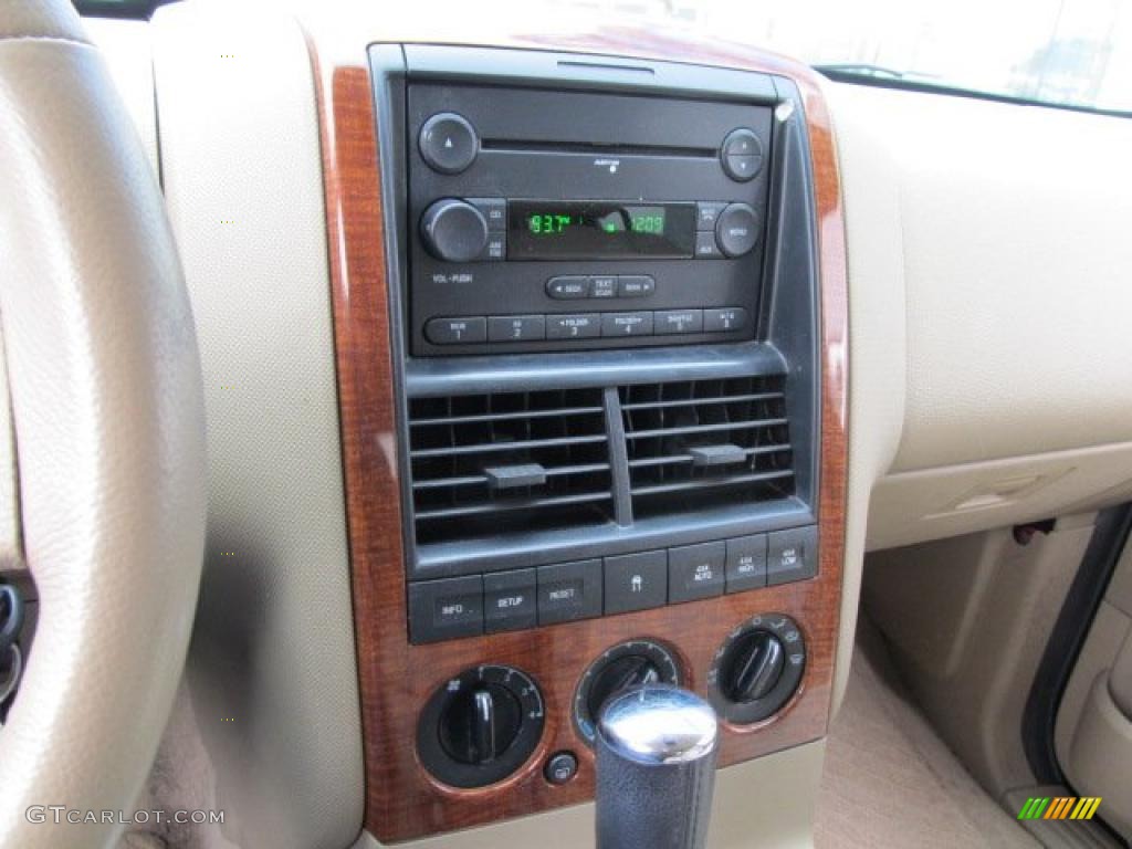 2007 Explorer Eddie Bauer 4x4 - Black / Camel photo #14