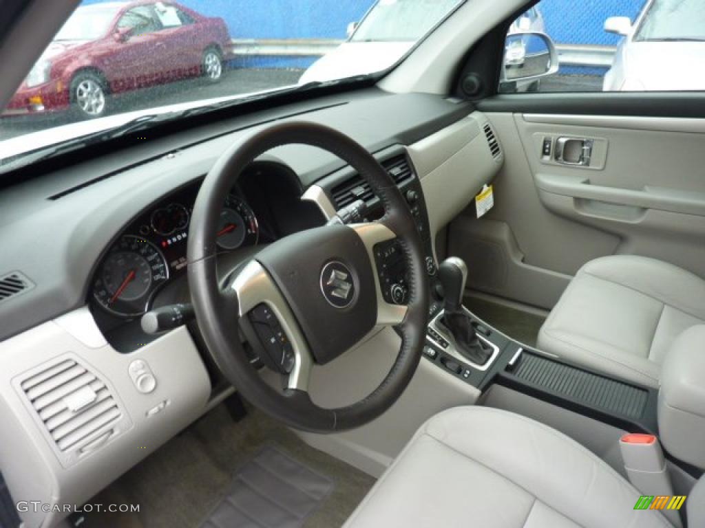 Gray Interior 2009 Suzuki XL7 Luxury AWD Photo #47422986