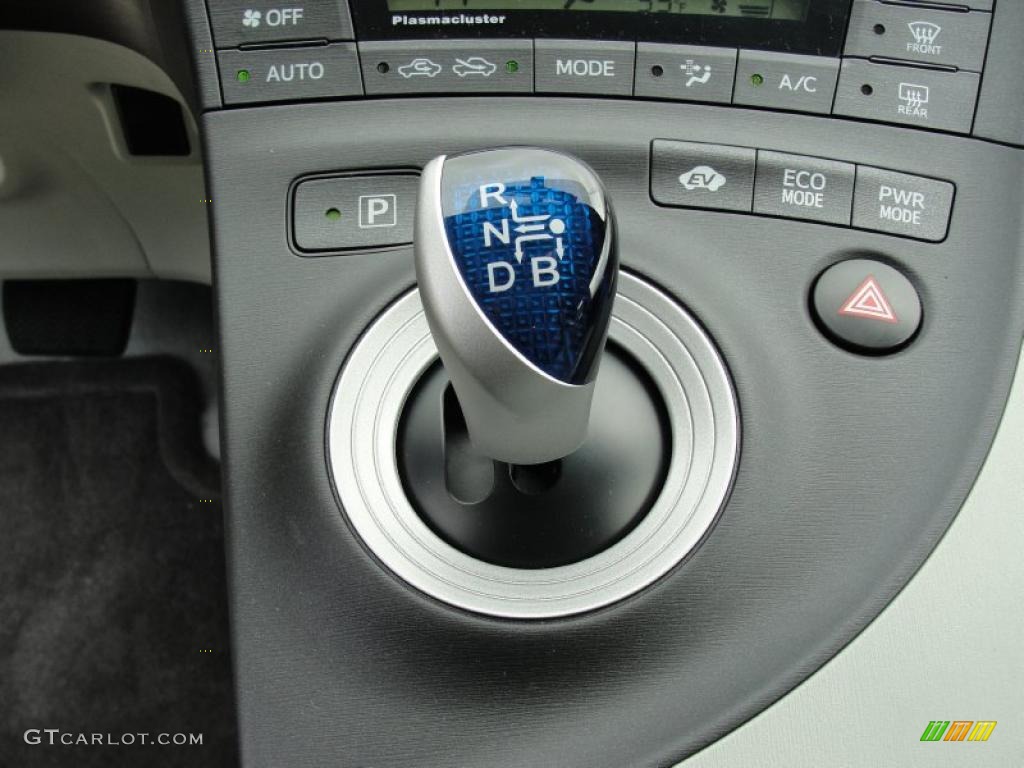 2011 Prius Hybrid IV - Classic Silver Metallic / Misty Gray photo #35