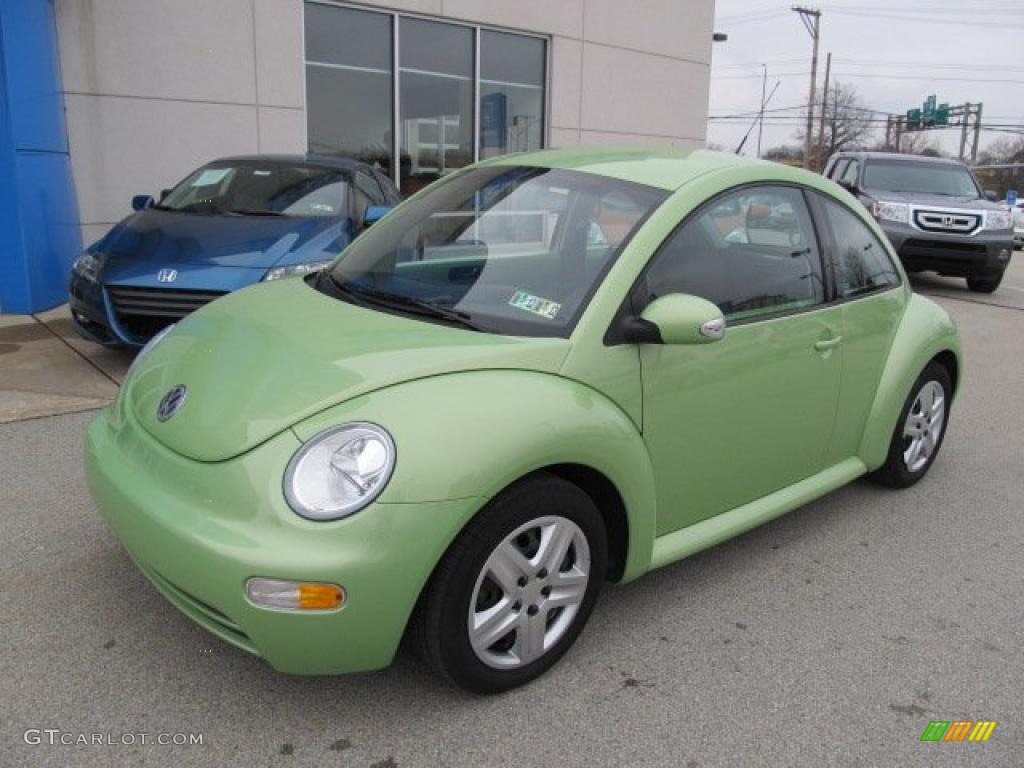 Cyber Green Metallic 2004 Volkswagen New Beetle GL Coupe Exterior Photo #47423406