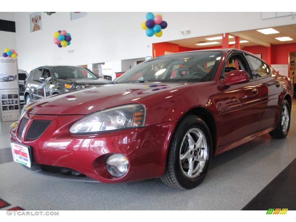 2004 Grand Prix GT Sedan - Sport Red Metallic / Dark Pewter photo #2