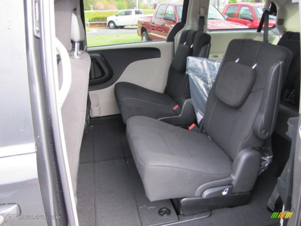 Black/Light Graystone Interior 2011 Chrysler Town & Country Touring Photo #47424960