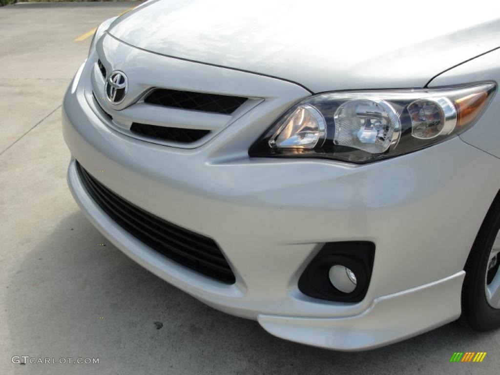 Classic Silver Metallic 2011 Toyota Corolla S Exterior Photo #47425509