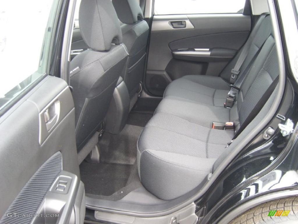 Platinum Interior 2011 Subaru Forester 2.5 X Photo #47426520