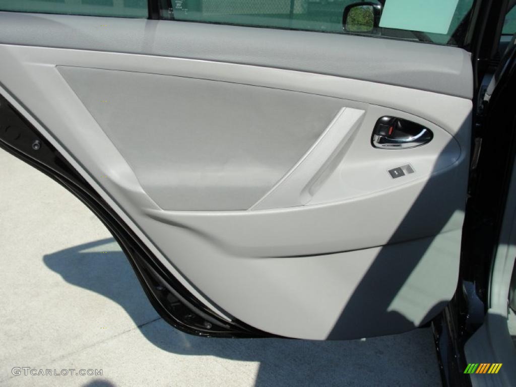 2011 Camry LE - Black / Ash photo #21