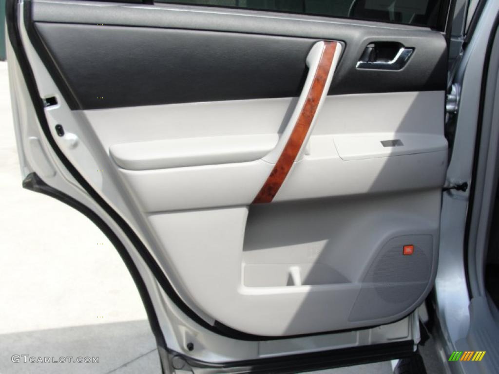 2011 Toyota Highlander Limited Ash Door Panel Photo #47428863