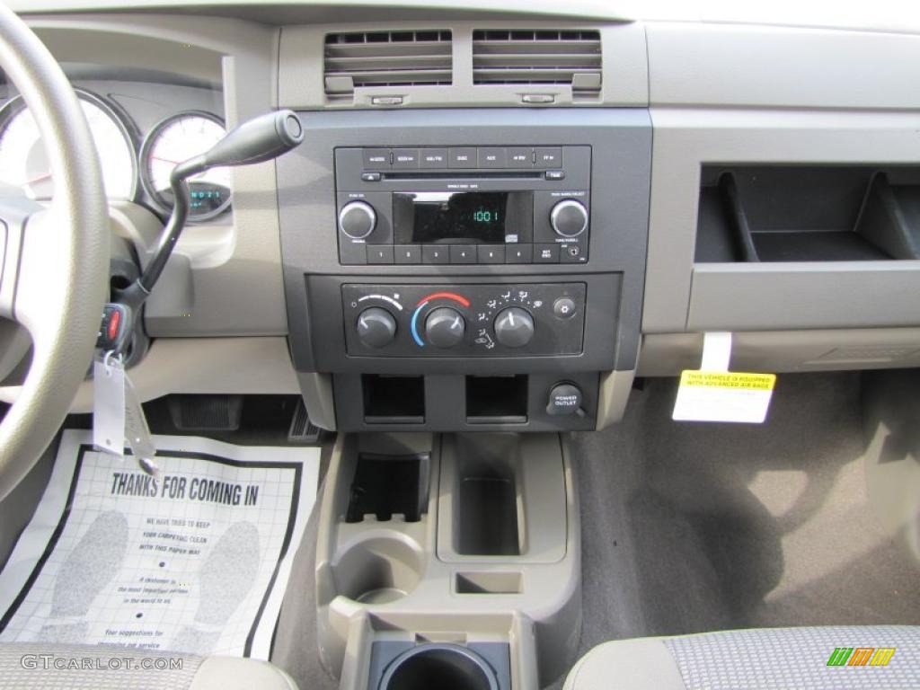 2011 Dodge Dakota Big Horn Crew Cab Controls Photos
