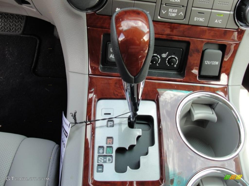 2011 Toyota Highlander Limited Transmission Photos