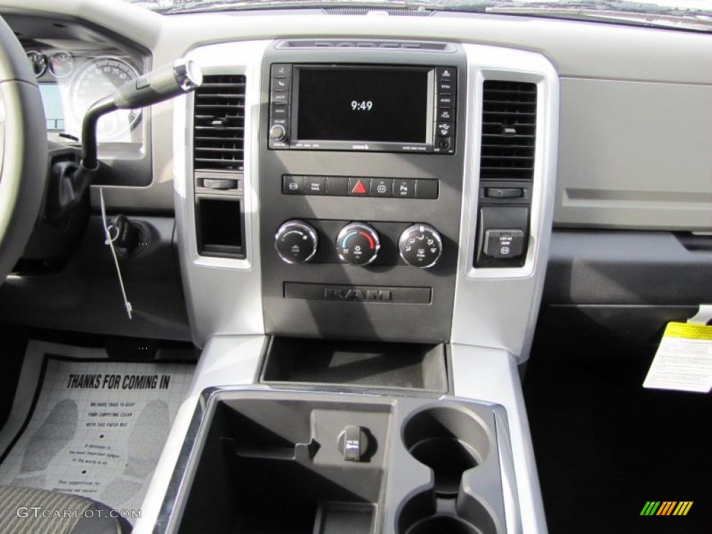 2011 Dodge Ram 3500 HD Big Horn Mega Cab Dually Controls Photo #47430708