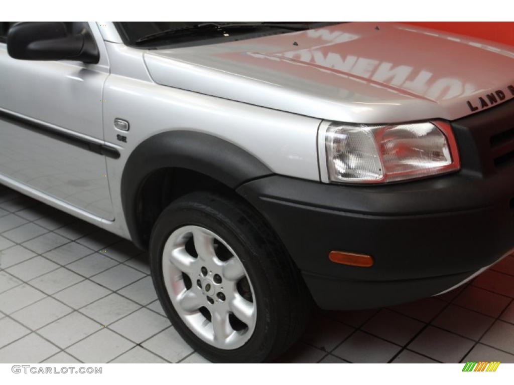 2003 Freelander SE - Zambezi Silver Metallic / Smokestone photo #13