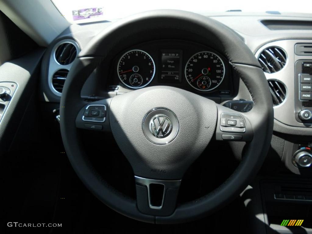 2011 Volkswagen Tiguan SEL Charcoal Steering Wheel Photo #47434854