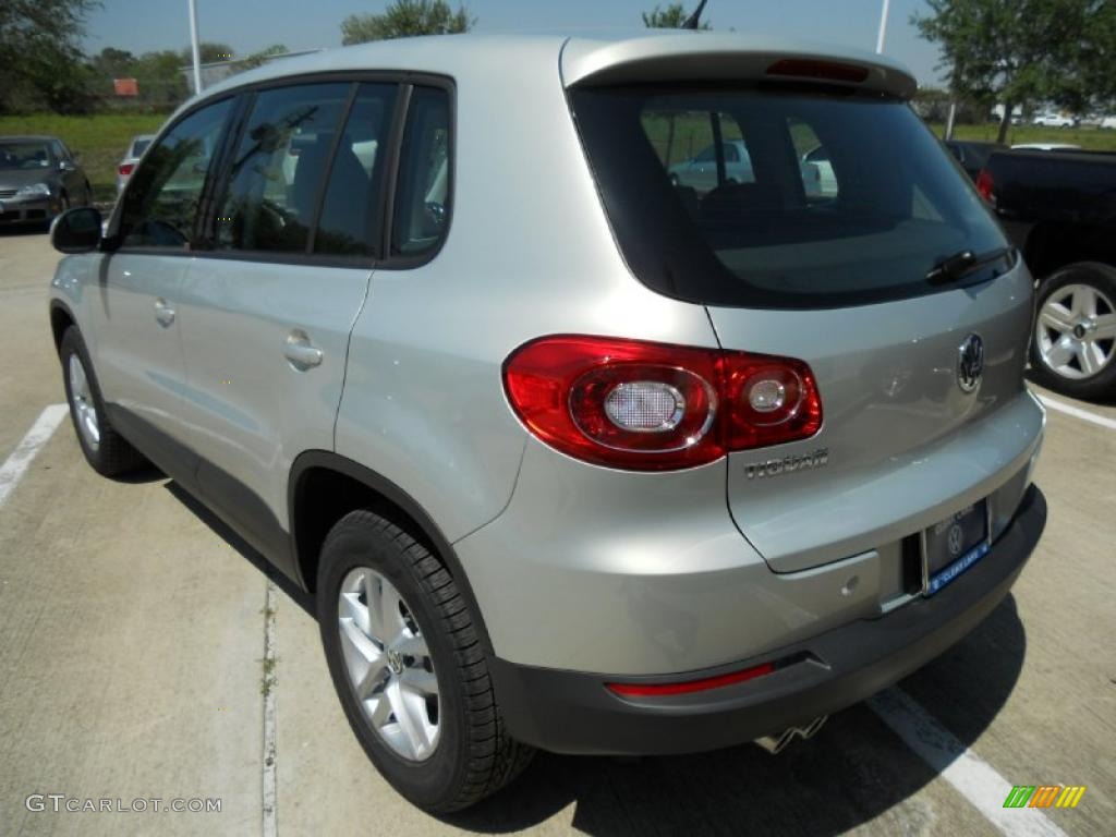 2011 Tiguan S - White Gold Metallic / Clay Gray photo #5