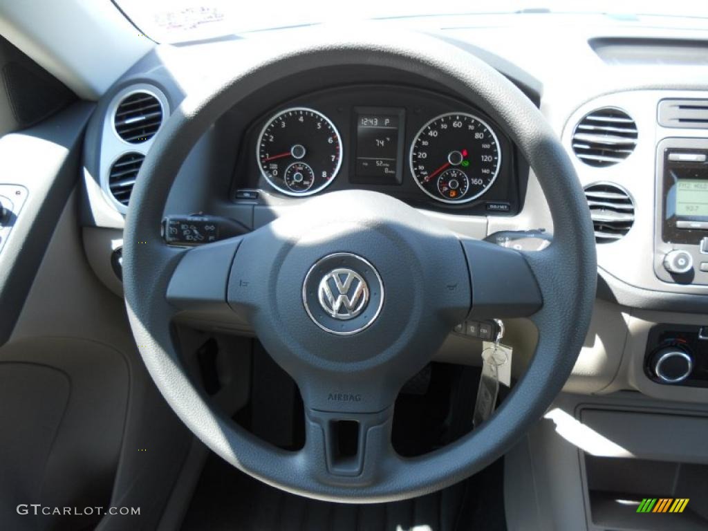 2011 Volkswagen Tiguan S Clay Gray Steering Wheel Photo #47435772