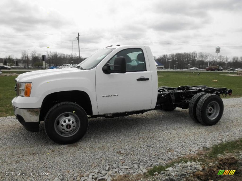 Summit White 2011 GMC Sierra 3500HD Work Truck Crew Cab 4x4 Chassis Dump Truck Exterior Photo #47437464