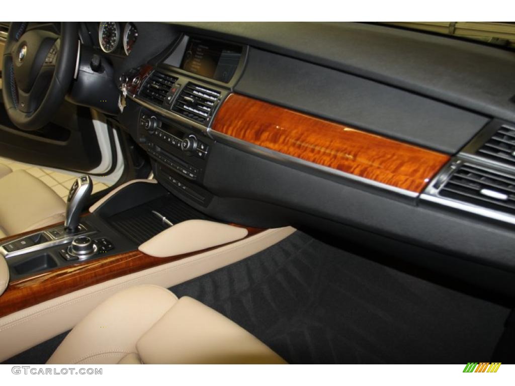 2011 X6 M M xDrive - Alpine White / Bamboo Beige Merino Leather photo #40