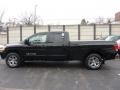 Galaxy Black - Titan SE Crew Cab 4x4 Photo No. 1