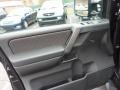 Galaxy Black - Titan SE Crew Cab 4x4 Photo No. 15