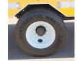 2004 GMC C Series TopKick C7500 Regular Cab Commerical Moving Truck Wheel and Tire Photo