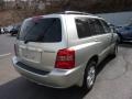 Millennium Silver Metallic - Highlander V6 4WD Photo No. 4
