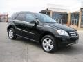 Black - ML 350 4Matic Photo No. 3