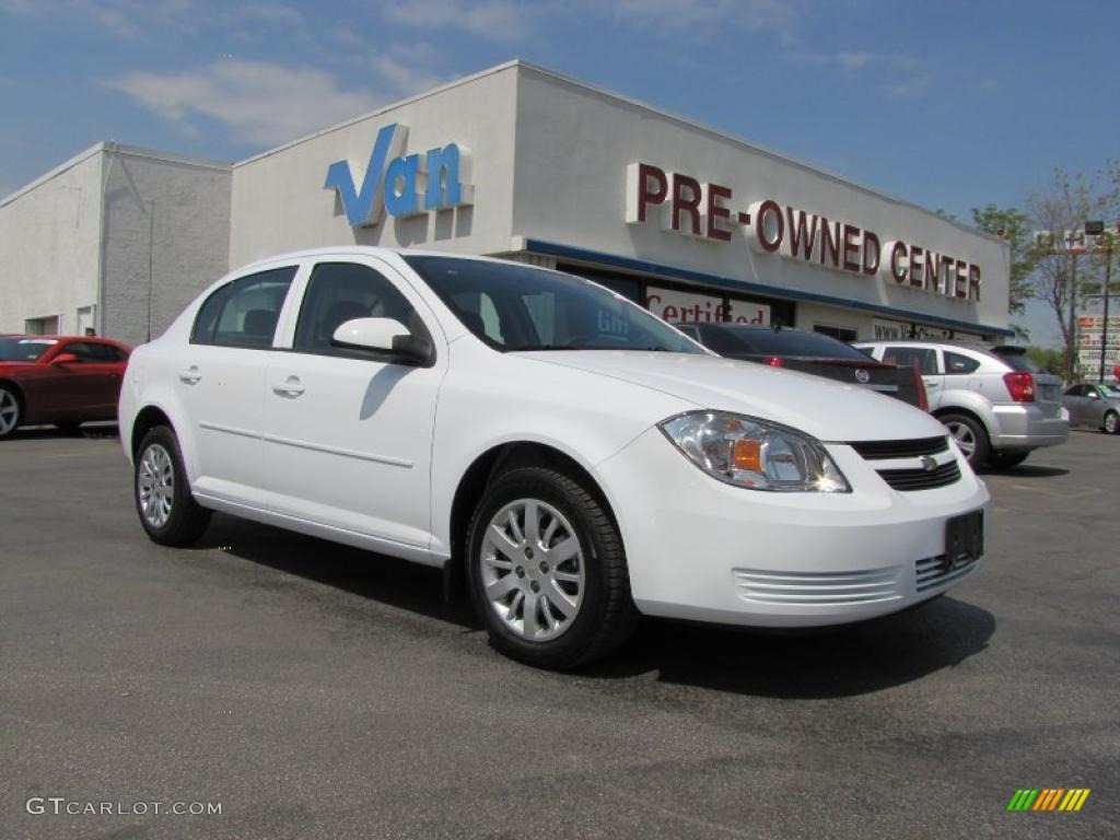 Summit White Chevrolet Cobalt