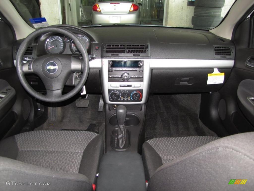 2010 Cobalt LT Sedan - Summit White / Ebony photo #13