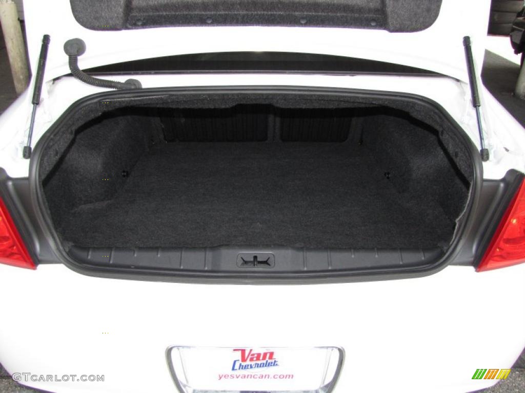 2010 Malibu LT Sedan - Summit White / Ebony photo #18