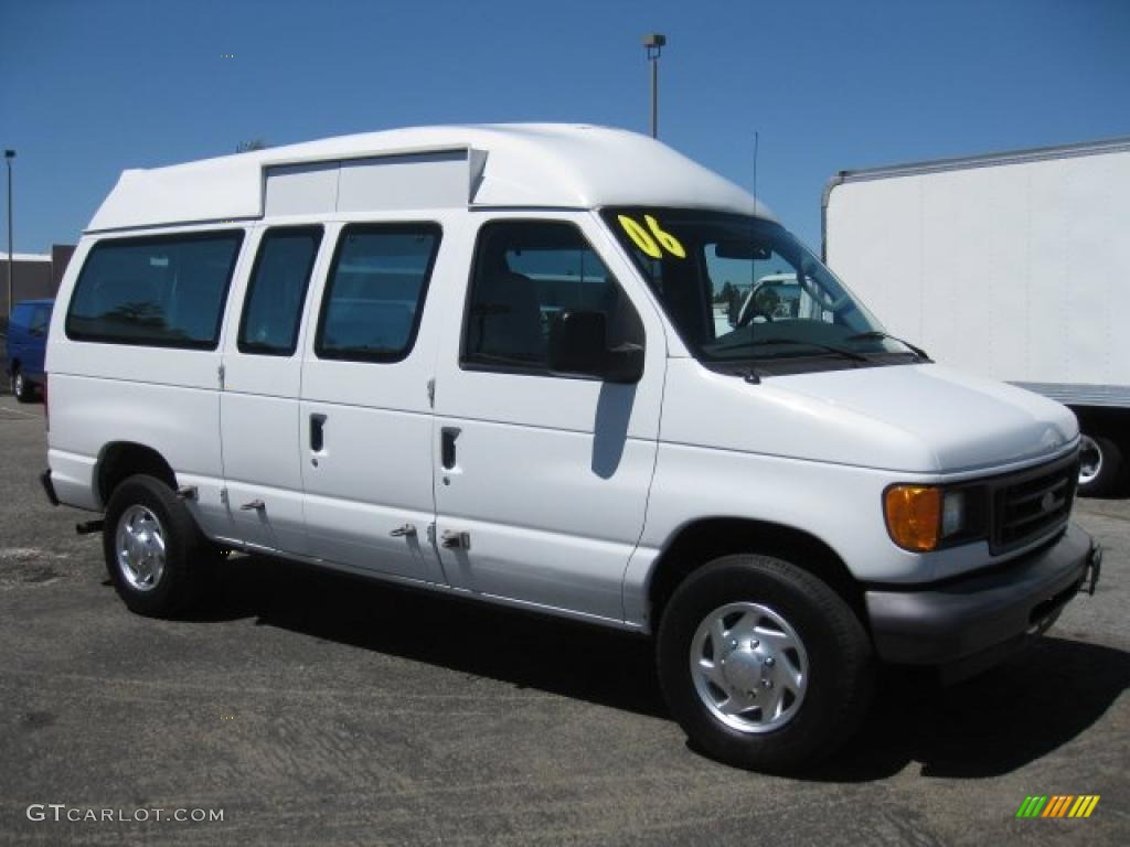 2006 E Series Van E250 Passenger Conversion - Oxford White / Medium Flint Grey photo #1